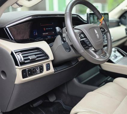 Black 2024 Lincoln Navigator Reserve