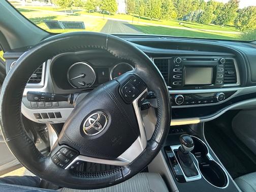 2015 Toyota Highlander LE Plus