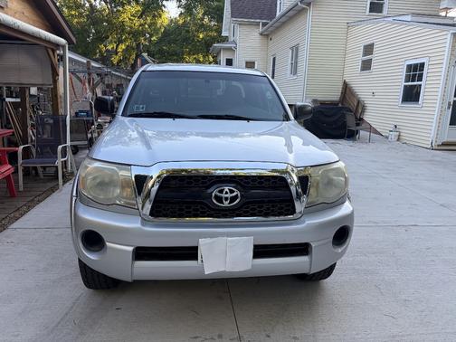 Silver 2011 Toyota Tacoma Access Cab