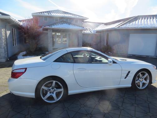 Photo 2 of 8 of 2015 Mercedes-Benz SL-Class SL 400