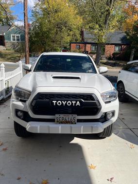 2020 Toyota Tacoma TRD Sport