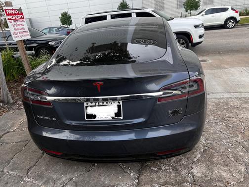2018 Tesla Model S 75D