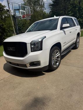 White 2018 GMC Yukon SLT
