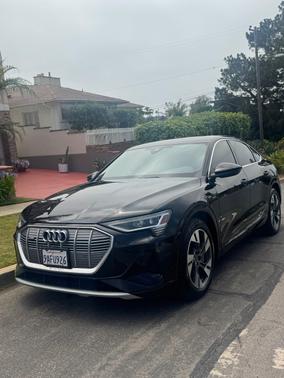 2022 Audi e-tron Sportback S line Premium