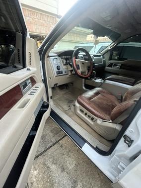 White 2010 Ford F-150 Lariat SuperCrew