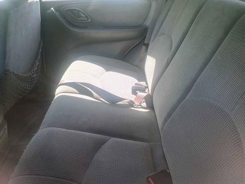 2004 Mazda Tribute LX V6