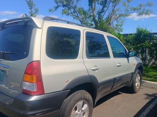 2004 Mazda Tribute LX V6