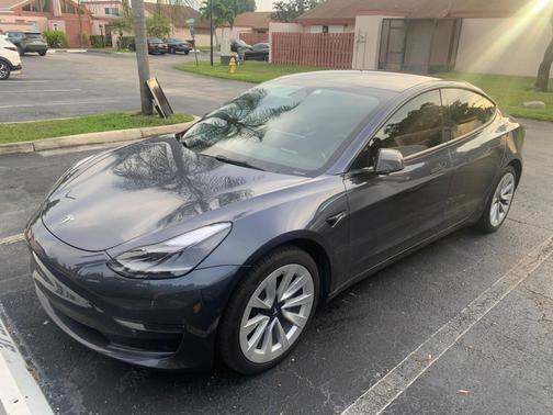 2022 Tesla Model 3 Base