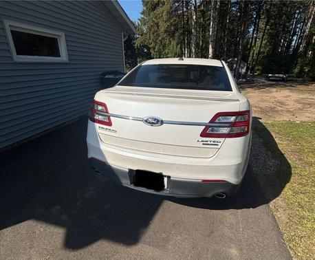 2015 Ford Taurus Limited