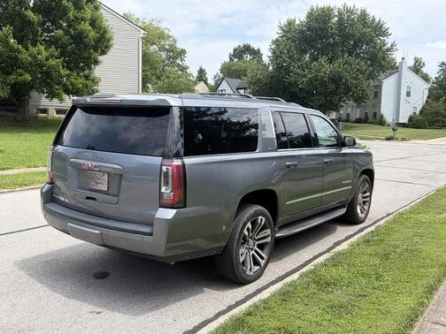 Silver 2018 GMC Yukon XL SLT