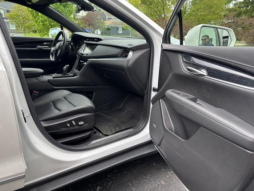 White 2020 Cadillac XT5 Premium Luxury