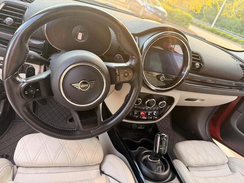 Red 2022 MINI Clubman Cooper S ALL4