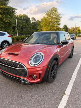 Red 2022 MINI Clubman Cooper S ALL4