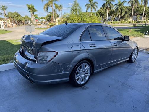 2009 Mercedes-Benz C-Class C 300 Luxury