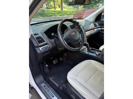 2019 Ford Explorer Platinum