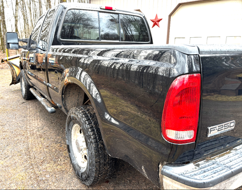 Black 2003 Ford F-250 XLT SuperCab Super Duty