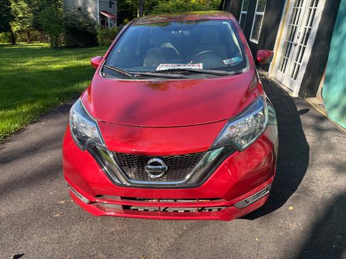 Red 2017 Nissan Versa Note SL