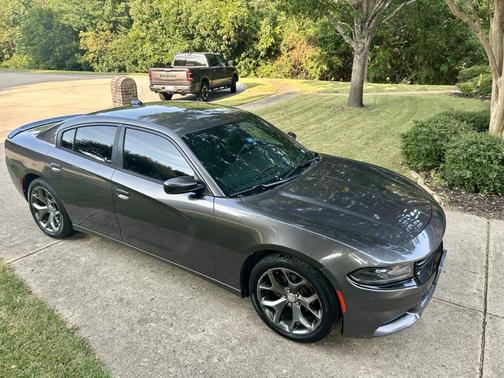Gray 2015 Dodge Charger SXT