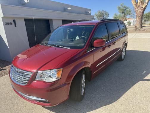 2014 Chrysler Town & Country Touring