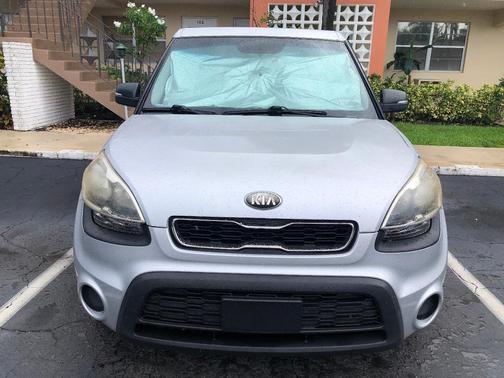 Silver 2013 Kia Soul +