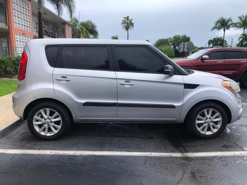 Silver 2013 Kia Soul +