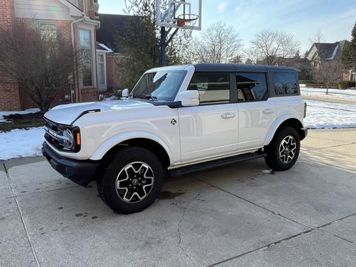 2023 Ford Bronco Outer Banks Advanced