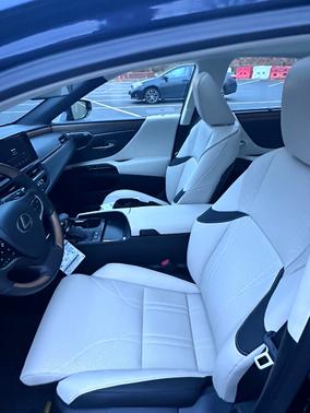 2024 Lexus ES 300h Ultra Luxury