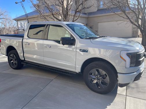2024 Ford F-150 Lightning Flash