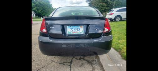 2004 Saturn Ion 3