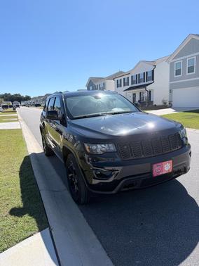 Black 2019 Jeep Grand Cherokee Upland
