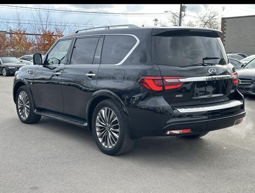 Black 2023 INFINITI QX80 LUXE
