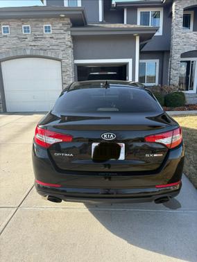 Black 2011 Kia Optima SX