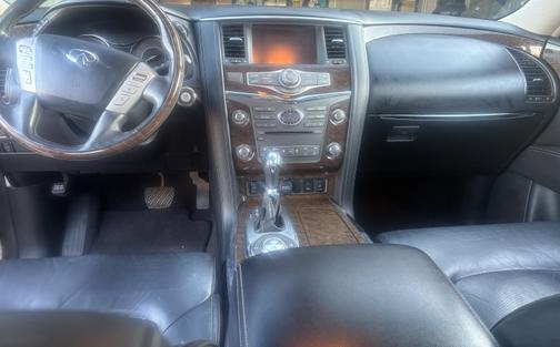 2017 INFINITI QX80 Base