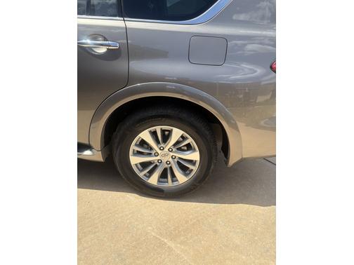 2017 INFINITI QX80 Base