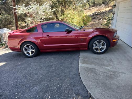 2005 Ford Mustang GT