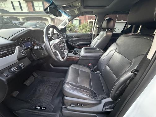 White 2020 GMC Yukon SLT