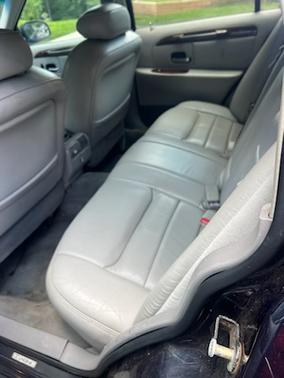 2000 Lincoln Town Car Signature