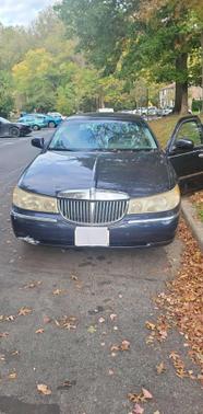 2000 Lincoln Town Car Signature