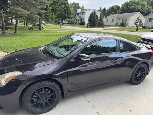 2010 Nissan Altima 3.5 SR