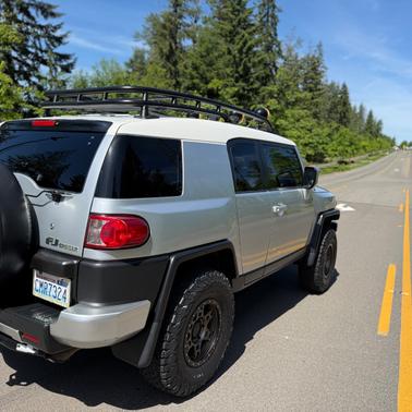 Silver 2007 Toyota FJ Cruiser Base
