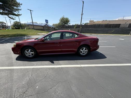 Red 2004 Pontiac Grand Prix GT1