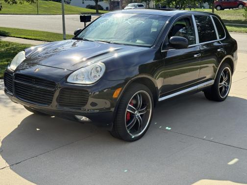 2004 Porsche Cayenne Cayenne Turbo