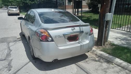 Silver 2012 Nissan Altima 3.5 SR