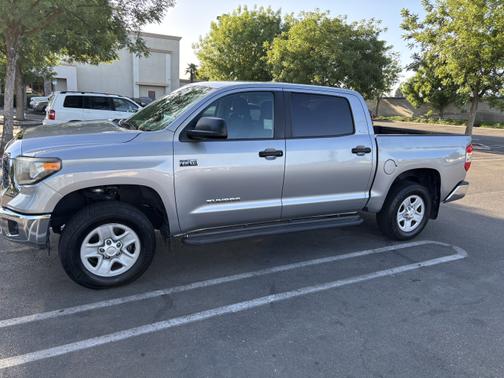 2018 Toyota Tundra SR5