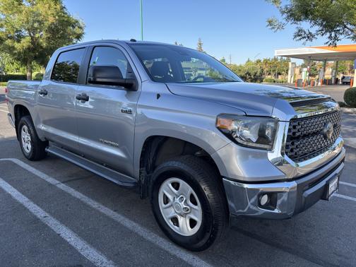 2018 Toyota Tundra SR5