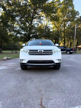 White 2012 Toyota Highlander Limited