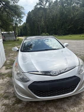 Silver 2014 Hyundai SONATA Hybrid Limited