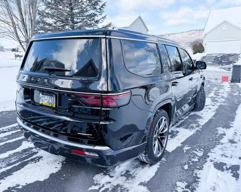 2022 Jeep Wagoneer Series III