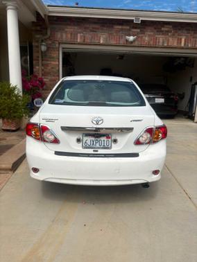 White 2010 Toyota Corolla LE