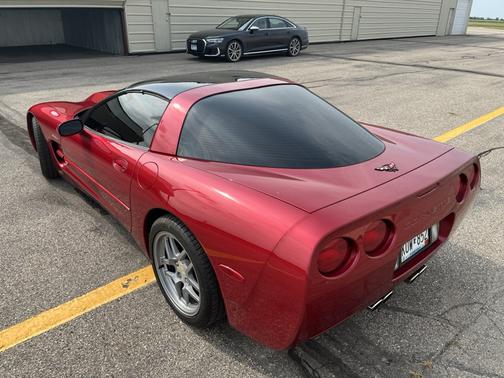 Red 2001 Chevrolet Corvette Base